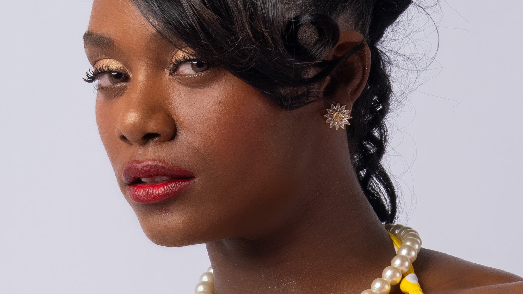 Modern Pin Up: Oneka